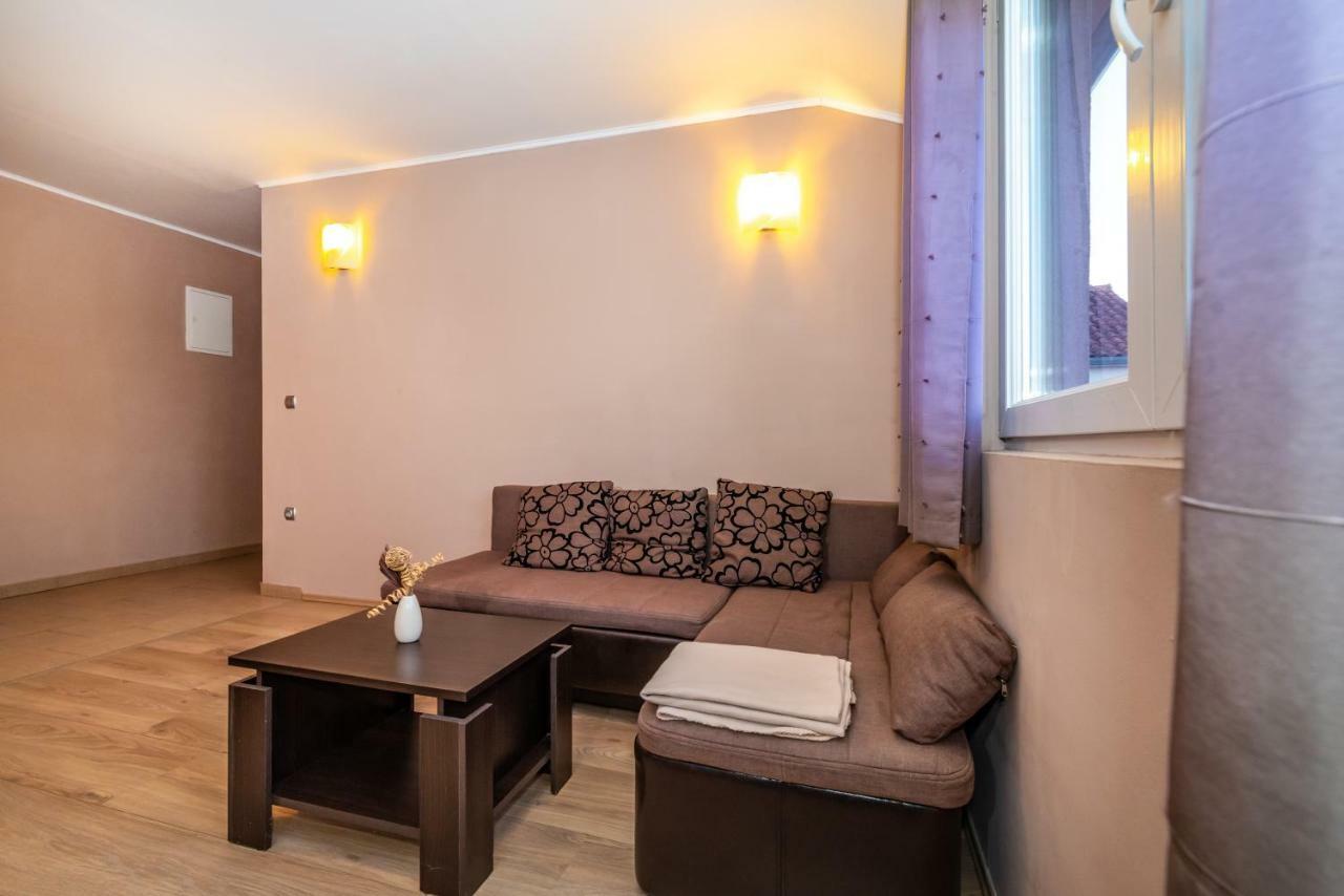 Apartment Adrian Biograd Na Moru Exteriér fotografie