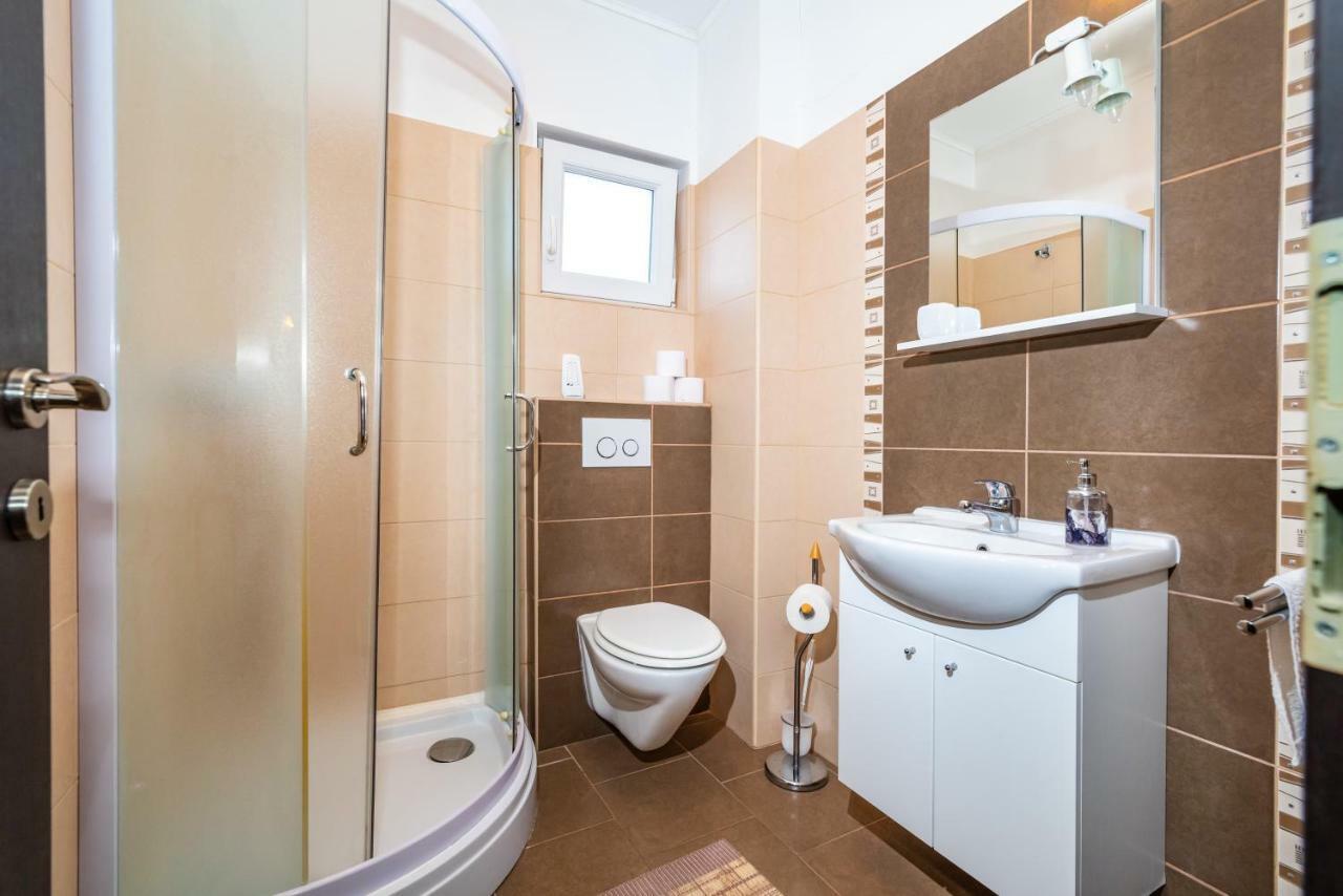 Apartment Adrian Biograd Na Moru Exteriér fotografie